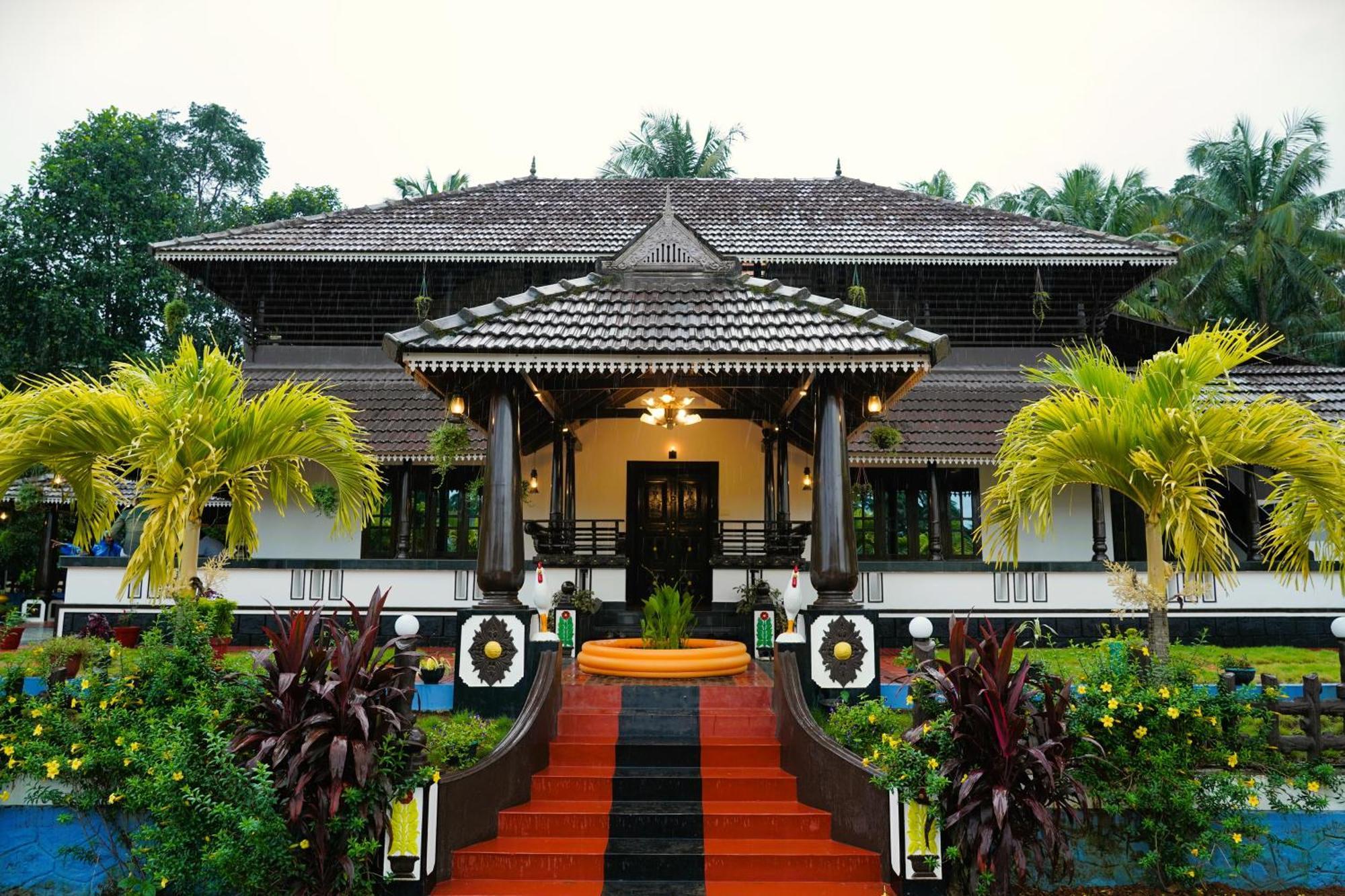 Arayathu Heritage Villa Resort Коттаям Экстерьер фото